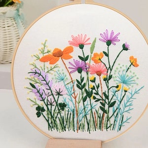 Beginner Embroidery Kit, Easy Embroidery Kit For Beginner, cross stitch, Flowers Embroidery kit, Needlepoint kits, Kits DIY embroidery set