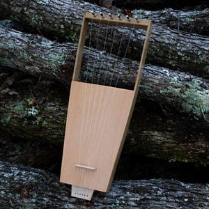 White Oak/Spruce Saxon-inspired 6 String Lyre - Soprano