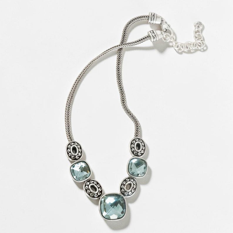 Collier Brighton Venus Rising Retired avec cristaux facettés bleus aqua, 16-18 pouces image 1