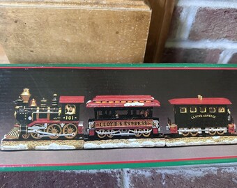 House Of Lloyd Christmas Train Lloyd's Express 542099 16" Train Lights Up, Rare