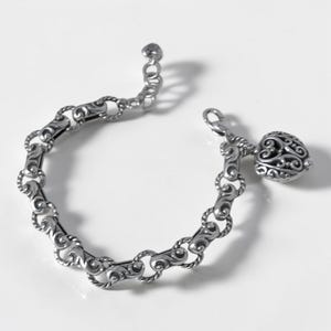 Pulsera Brighton Bibi Heart de filigrana balinesa con forma de corazón abombado, estilo plata J34970 imagen 1