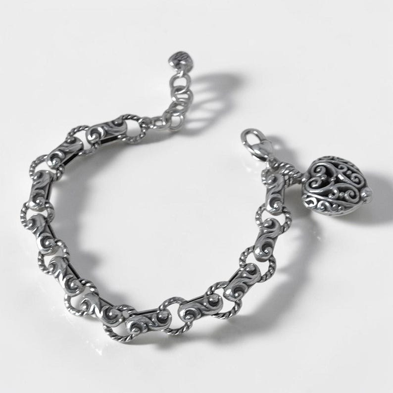 Pulsera Brighton Bibi Heart de filigrana balinesa con forma de corazón abombado, estilo plata J34970 imagen 1