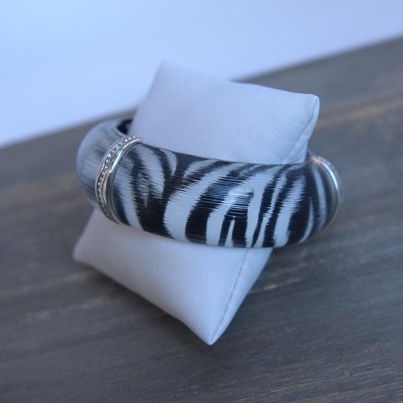 Brighton Zebra Bangle: Silver Plated Crystal Acce… - image 3
