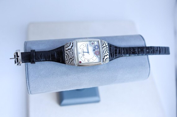Vicenze Watches Vintage Brighton Vicenza Watch: Square Face, Floating Flower  main image 3