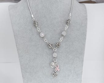 Collier Brighton Power of Pink : quartz rose plaqué argent, sensibilisation au cancer du sein
