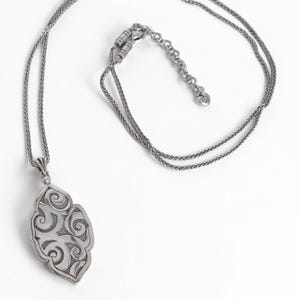 Brighton Andaluz Reversible Pendant Necklace Silver Plated Long Chain Retired image 4