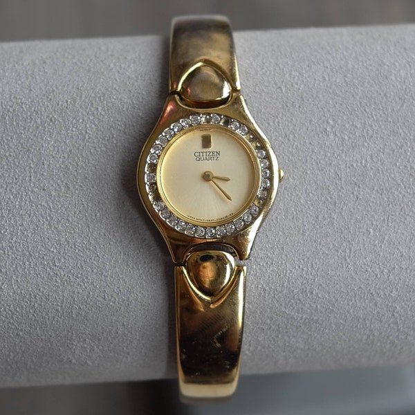 Vintage Citizen Ladies Dress Watch EK5004 Gold Tone Crystals Missing Gems