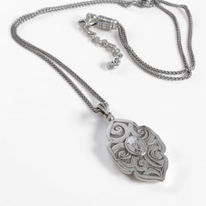 Collar con colgante reversible Brighton Andaluz, chapado en plata, cadena de 86 cm (34"). imagen 2