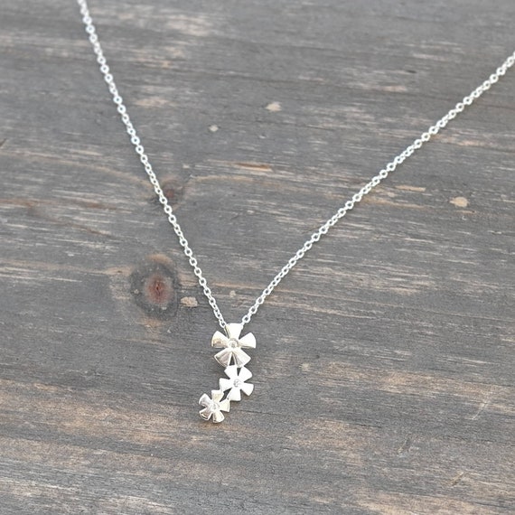 Sterling Silver 925 Three Tiny Daisy Flowers Pend… - image 4