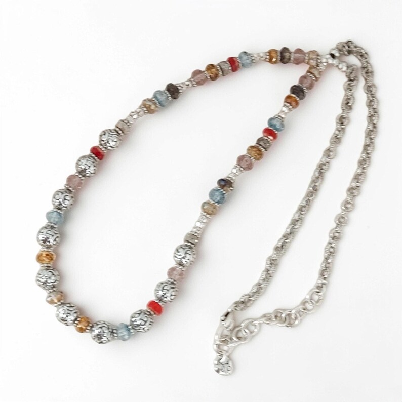 Collar largo de cuentas Brighton Latika con pergamino retirado bañado en plata y multicolor imagen 6