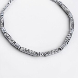 Collar de cadena con cuentas y barra grabada vintage de Brighton, chapado en plata, descatalogado, 43 cm (17 pulgadas) imagen 7
