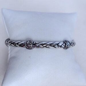 Brighton Slim Flätat Armband Silverpläterat Pendant 2,5" Stapelbart Style Vintage Smycken i Lager bild 7