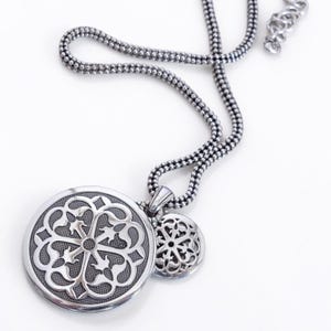 Brighton Ferrara Medallion Pendant Necklace Popcorn Chain Silver 16-18 Inch image 6