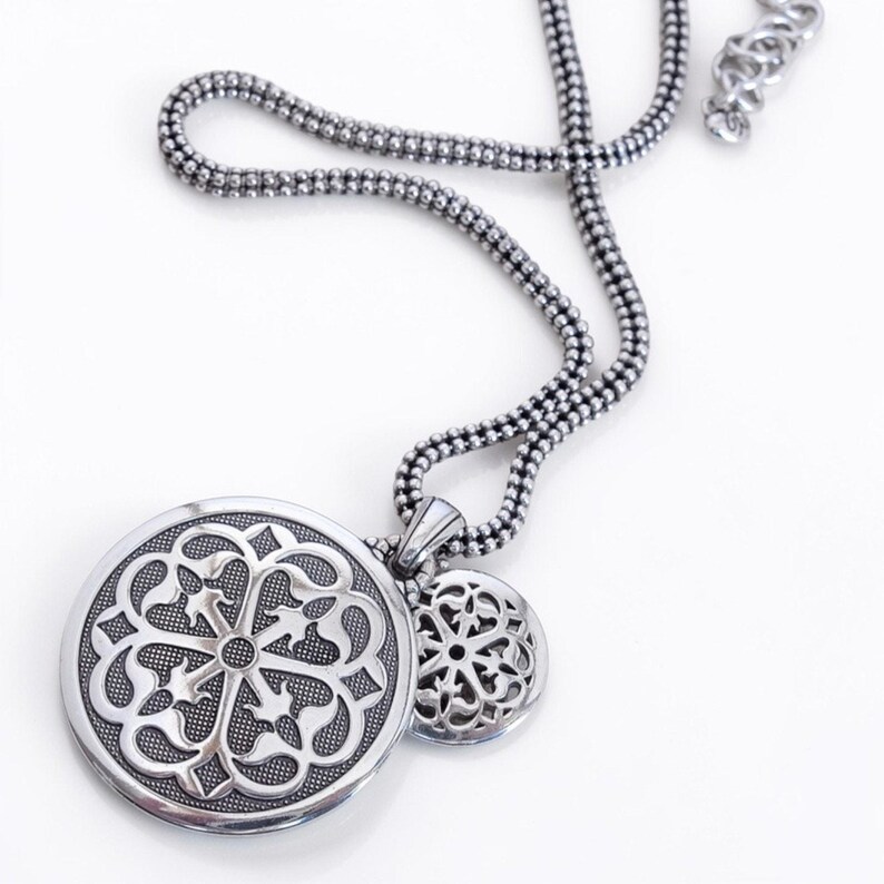 Brighton Ferrara Medallion Pendant Necklace Popcorn Chain Silver 16-18 Inch image 6