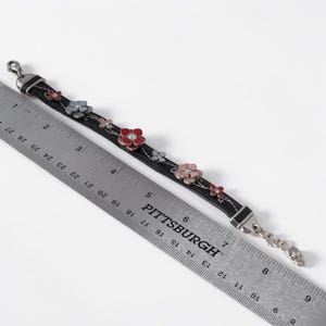 Vintage Brighton Rentner Schwarz Leder Blumen Ohrstecker Armband Selten 18-20 cm Bild 8