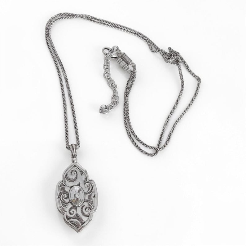 Collar con colgante reversible Brighton Andaluz, chapado en plata, cadena de 86 cm (34"). imagen 1