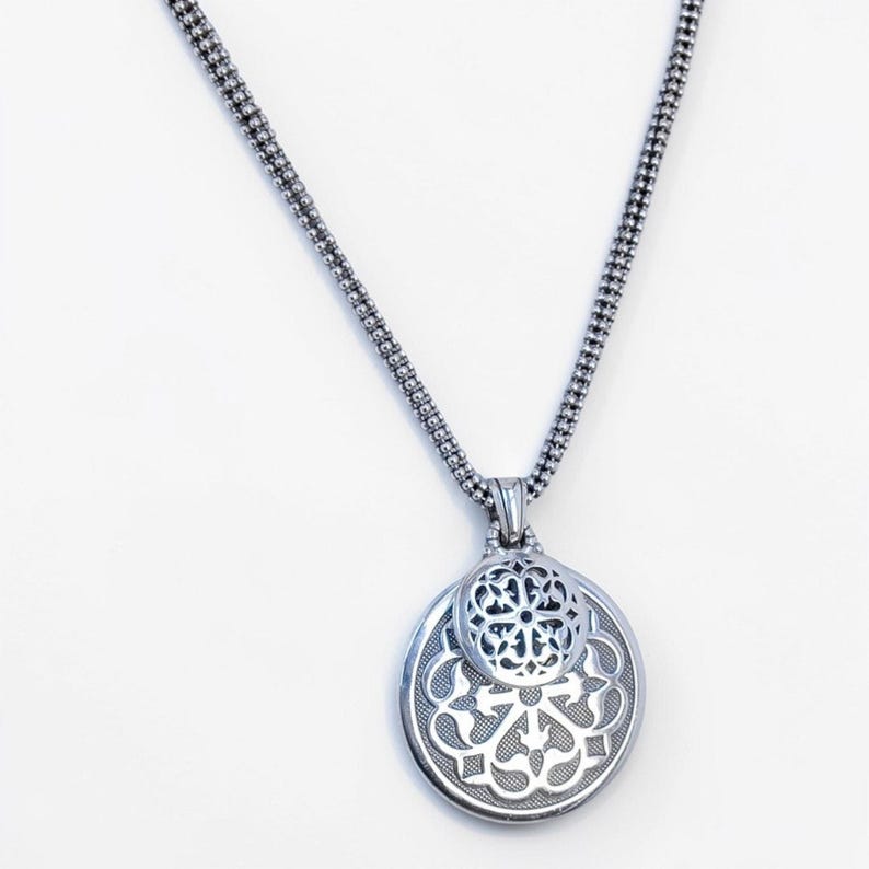 Brighton Ferrara Medallion Pendant Necklace Popcorn Chain Silver 16-18 Inch image 3