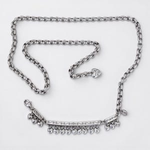 Brighton Rare Retired Skinny Chain Belt Dangling Hearts Silver Size Small 28In image 4