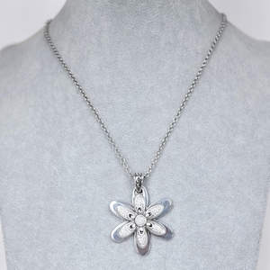 Brighton Dazzle Bloom dubbele madeliefje hanger ketting strass zilver Gepensioneerd afbeelding 3