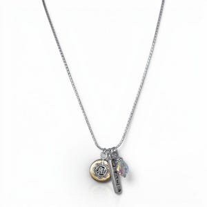 Collana vintage Brighton con ciondolo a forma di simbolo cinese della pace, bicolore oro e argento immagine 2