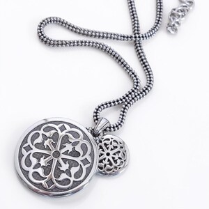 Brighton Ferrara Medallion Pendant Necklace Popcorn Chain Silver 16-18 Inch image 6