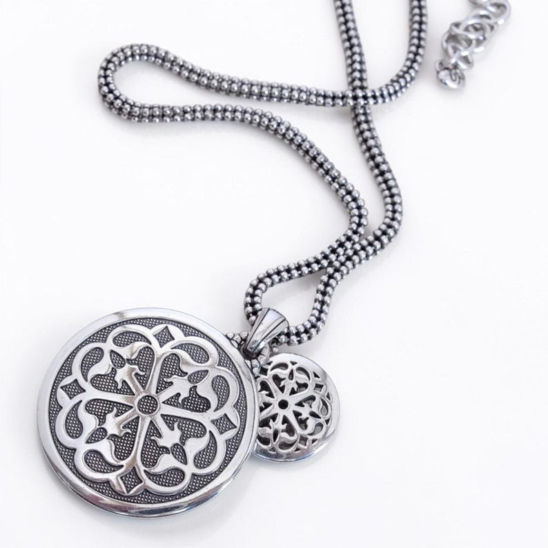 Brighton Ferrara Medallion Pendant Necklace Popcorn Chain Silver 16-18 Inch image 6