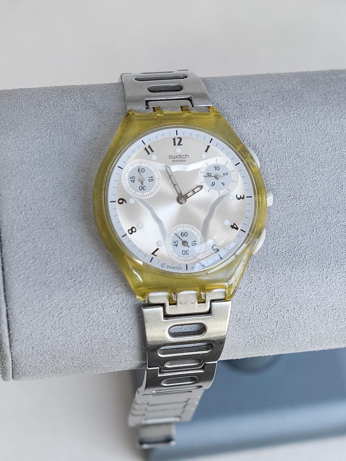 Vintage Swatch Chronograph Flatzone Watch SUYK 100G Yellow 38mm