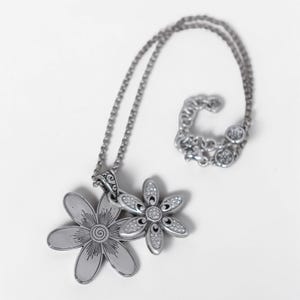 Brighton Dazzle Bloom dubbele madeliefje hanger ketting strass zilver Gepensioneerd afbeelding 5