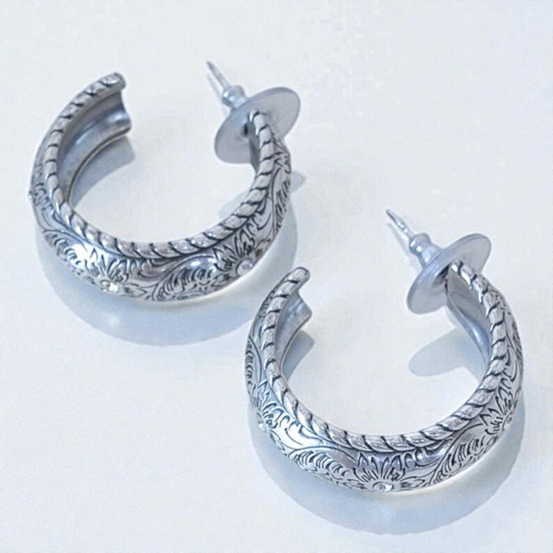 Brighton Alameda Hoop Earrings Etched Floral Rhinestone Woven Edge Post Retired image 2