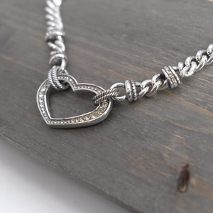 Brighton Urban Lights Curb Chain Necklace Chunky Heart Clasp with Crystals 18 zdjęcie 3