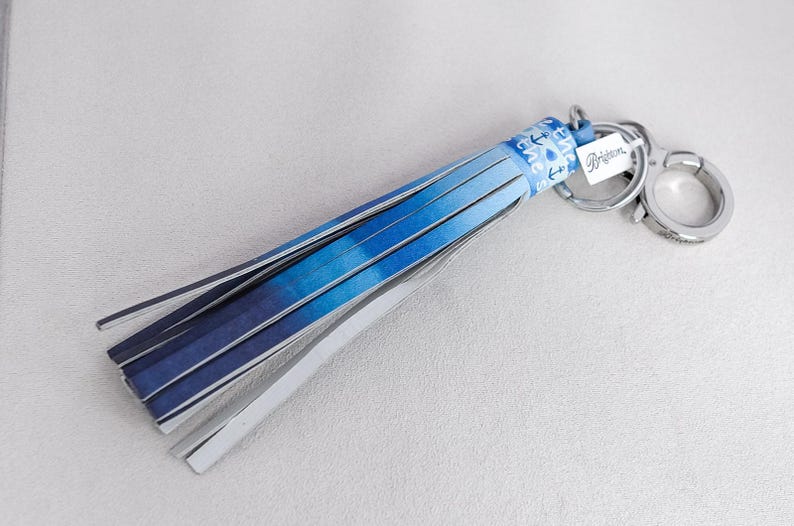 Portachiavi con nappa Brighton Sea Meets Sky: ciondolo per borsa in similpelle blu immagine 2