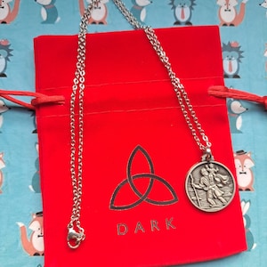 Colgante de San Cristóbal - Netflix "Dark" - Collar Religioso - Medallón - San Cristóbal - Patrón de los Viajeros - Santo