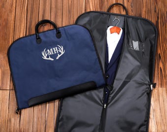 Capa para terno com alça personalizada, presente para padrinhos, pai do noivo, capa para terno em tecido Oxford, capa para terno com monograma, presente para padrinhos com nome personalizado.