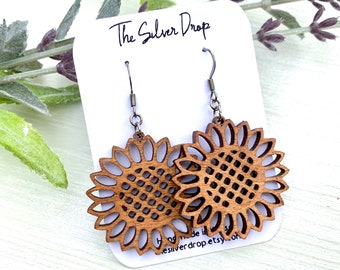 Wood Flower Dangle Earrings, Wood Floral Earrings, Sunflower Gift, Flower Jewelry, Sunflower Lover Gift, Bloomcore Earrings for Women