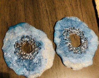 Niestandardowe podkładki z żywicy w kolorze niebieskim i srebrnym