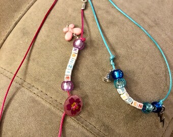 Spersonalizowane smycze do maseczek