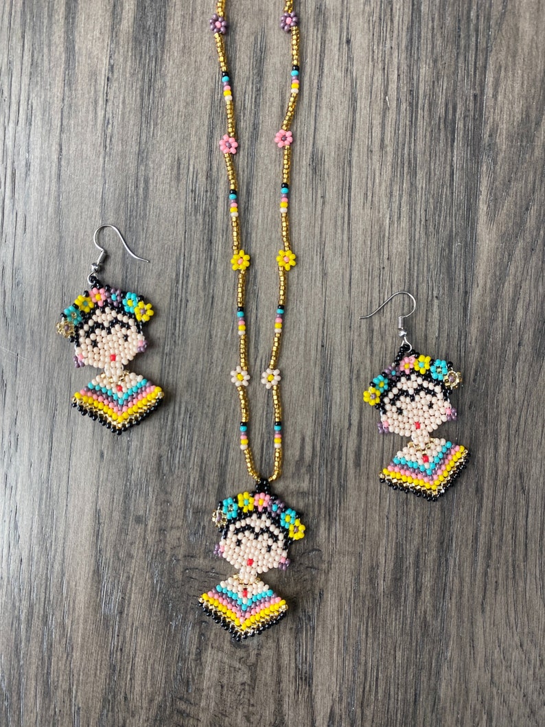 Frida Khalo earrings and necklace set beaded work