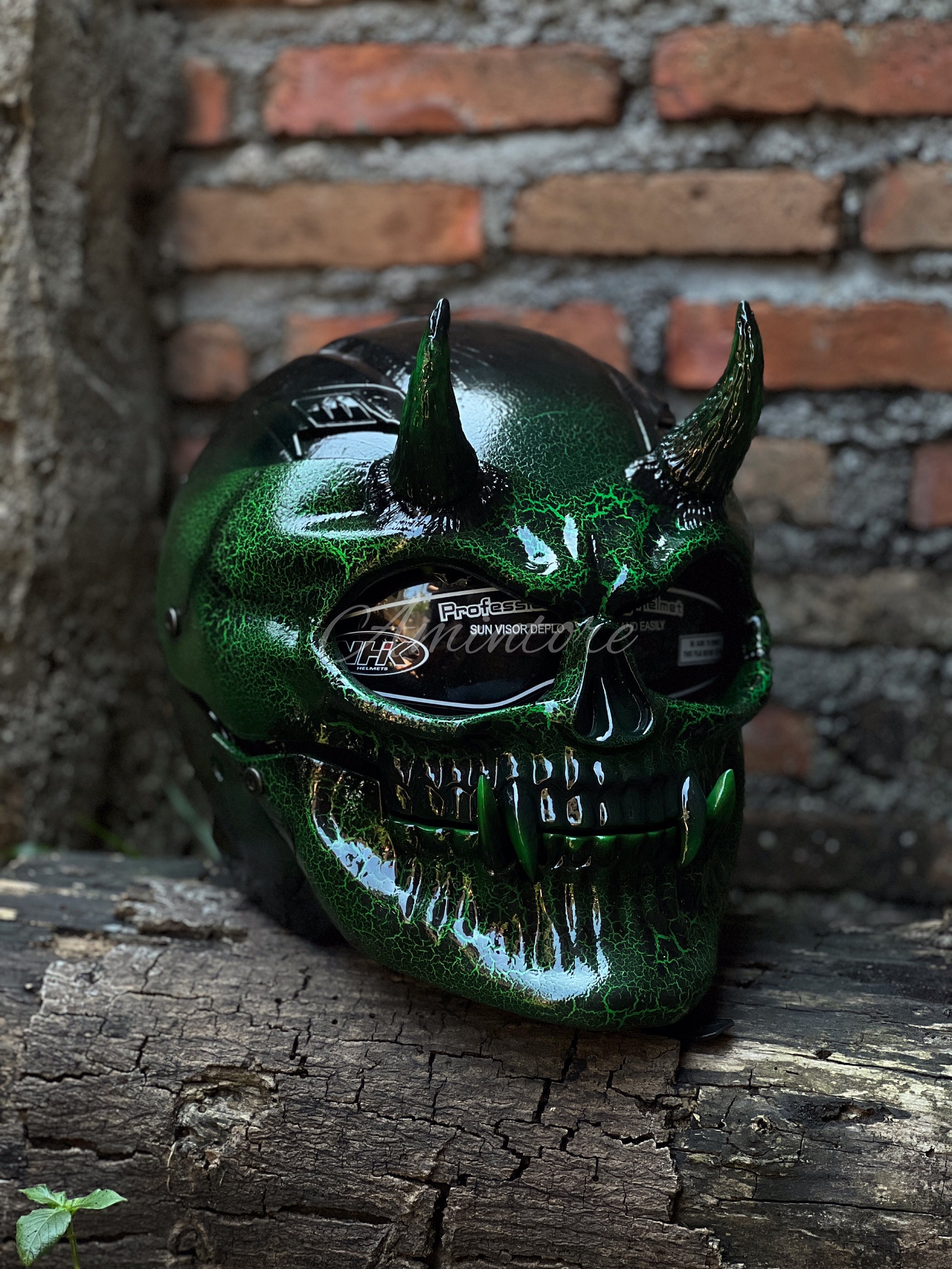 The Poison Skull Motorcycle Helmet Custom DOT and ECE The Poison Skull Motorcycle Helmet Custom DOT and ECE