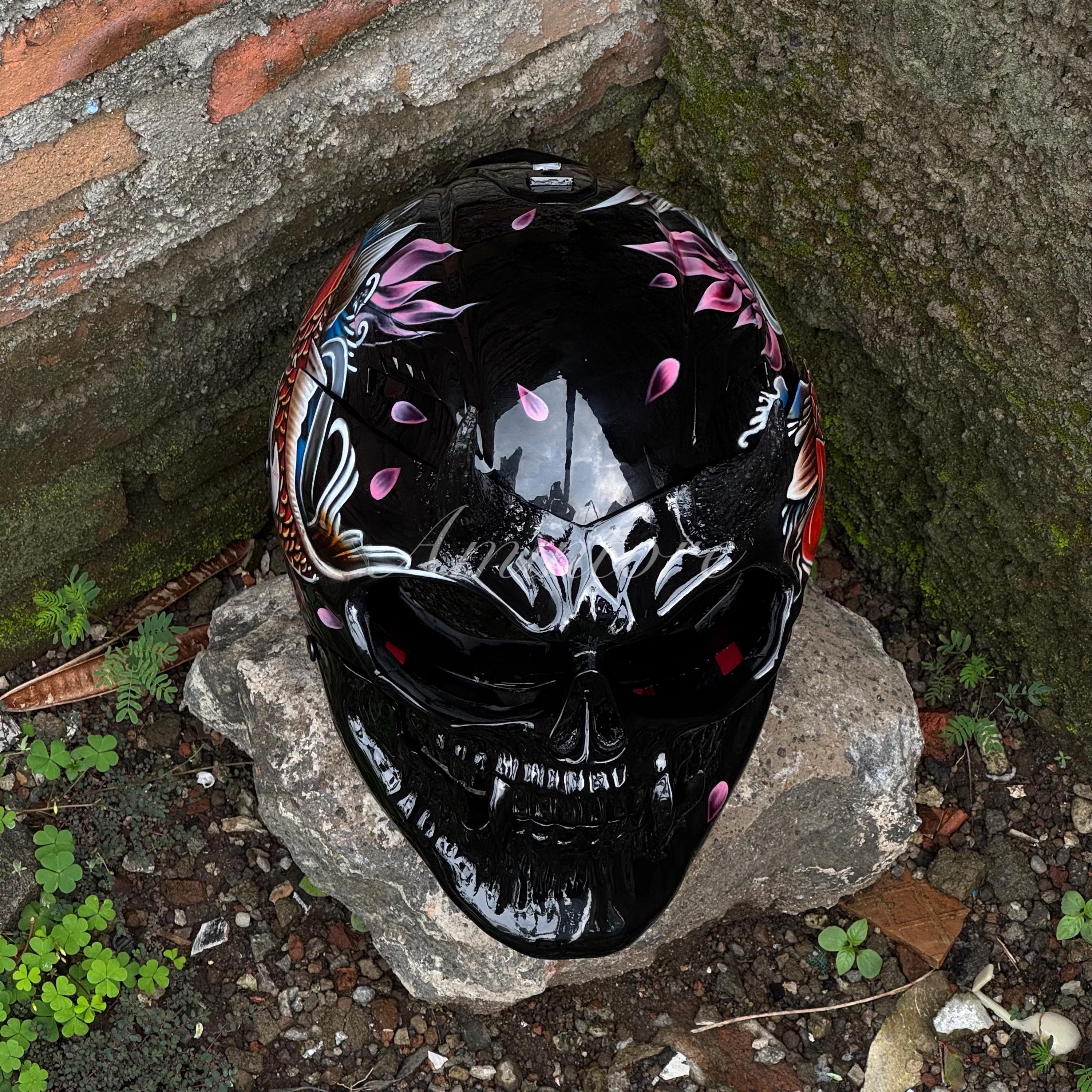 fishbowl motorcycle helmet Cover - Clown Fish on design Helmet Shaped Aquarium | Dive