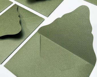Premium Handmade Forest Green Wavy-Flap Envelopes | 140 gsm Textured Paper, Set of 10 – Ideal for Wedding Stationery