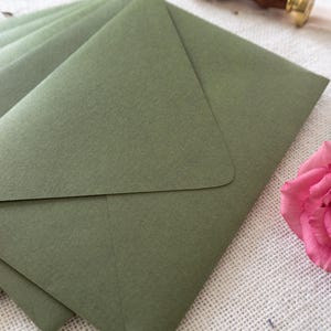 Buste Premium Verde Foresta, buste fatte a mano EuroFlap (140 g/m²), formati A7, C6, C7, set da 10 buste in carta testurizzata di alta qualità