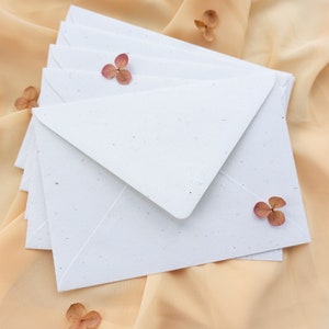 Premium Ivory Envelopes with Floral Inserts, Set of 10 High Quality Textured Paper Envelopes, Euro Flap Gummed Envelopes, B6 and C6 Sizes