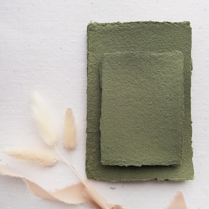 Carta fatta a mano verde foresta, carta ecologica riciclata, fogli formato A5/A6/biglietto da visita, cartoncino con bordo frastagliato, carta per artigianato, SET DA 5 FOGLI