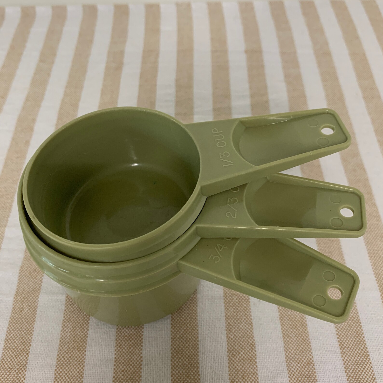 Vintage Olive Green Tupperware Measuring Cups Set of 3 Etsy