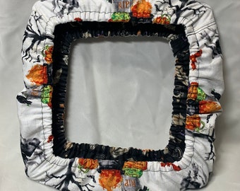Double sided/reversible fabric grime guard. HALLOWEEN