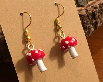 Örhängen med svamp! Handgjorda, polymerlera
