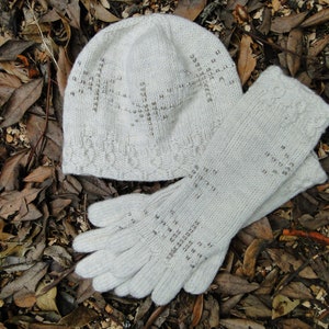 Narnia Hat and Gloves Knitting Pattern