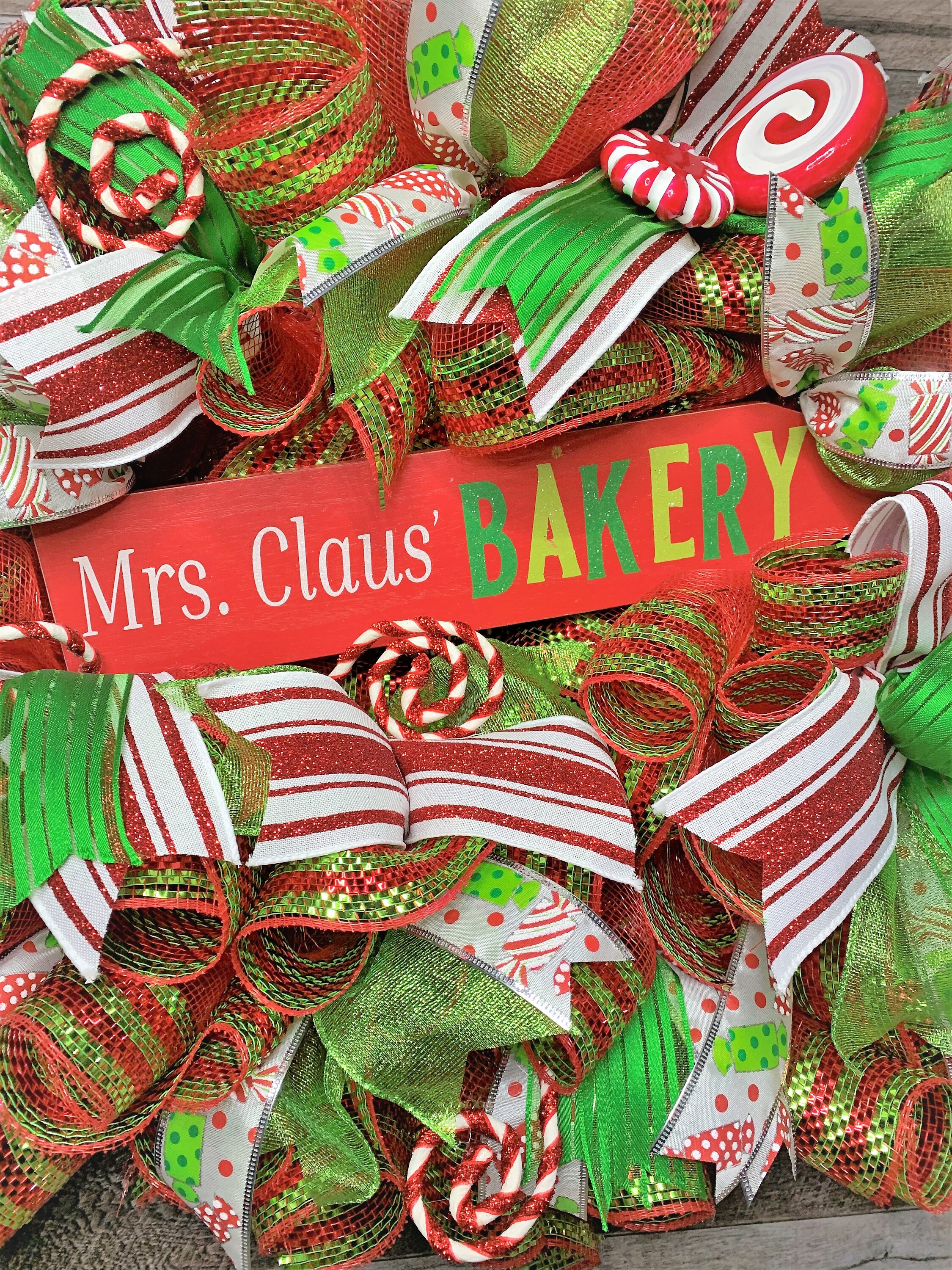 Whimsical Bright Green & Red Mrs Claus Bakery Christmas Holiday Wreath
