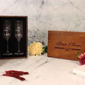 Personalized  Champagne flutes Set with Wood Box, Wedding gift, Champagne glasses, Wedding Set, Champagne Flutes Set, Engraved Monogrammed