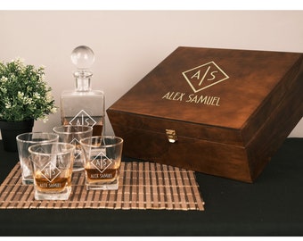 Custom Whiskey decanter Set, Christmas gift, Corporate gift, Personalized Whisky Glass Set with Whiskey Stones and Wood Box